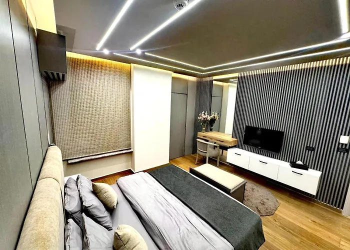 Superior Deluxe King Room